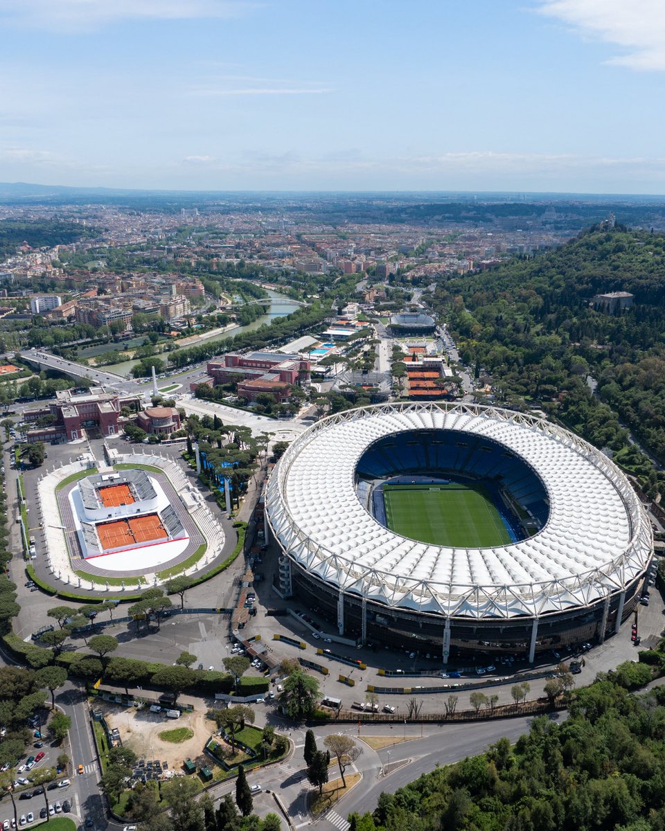 Un altro sguardo e tutto si rivela. Foro Italico. 🫶

#IBI25