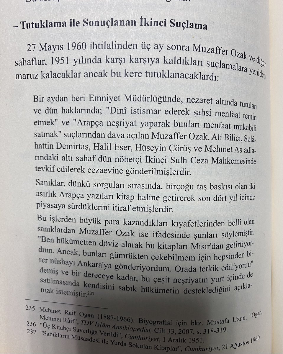 1960 darbesi sonrası Arapça kitap bastıkları / sattıkları gerekçesi ile tutuklan sahaflar.