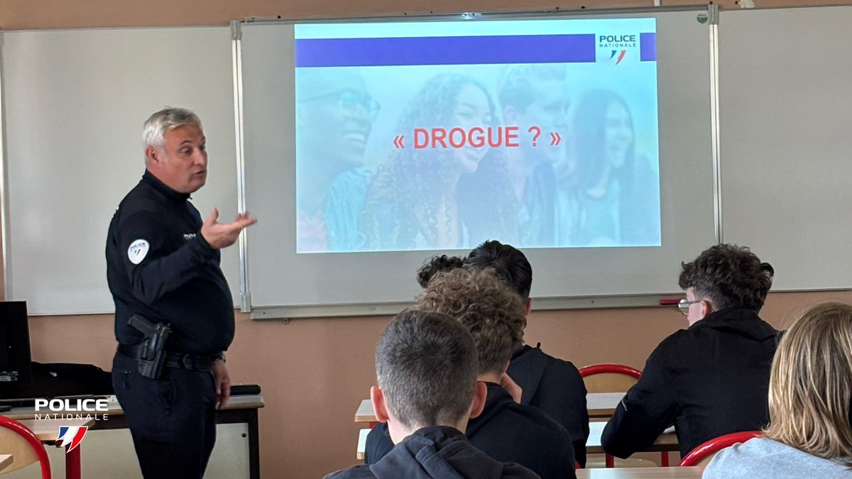 PoliceNat05's tweet image. #Sensibilisation au sein du lycée Paul Héraud de Gap.

À travers plusieurs interventions auprès de classes, un policier formateur est intervenu pour évoquer les dangers de la route en particulier en cas de consommation d’#alcool et/ou de #drogues.