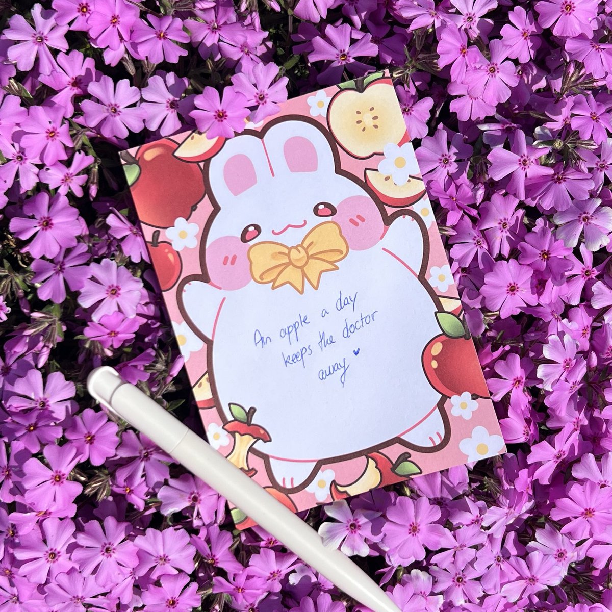 My first ever Pop-Up Shop is coming up this weekend! 🎀✨
If you’re from Hamburg, Germany, come by the J-Store/ Niji Café and check out all the things I’ve been cooking up for you 💪🏻✨