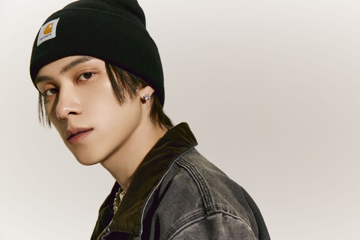 Hendery of WayV is set to launch his first solo YouTube series, ‘I’ll Do It For You!,’ premiering on May 10. 🎥✨