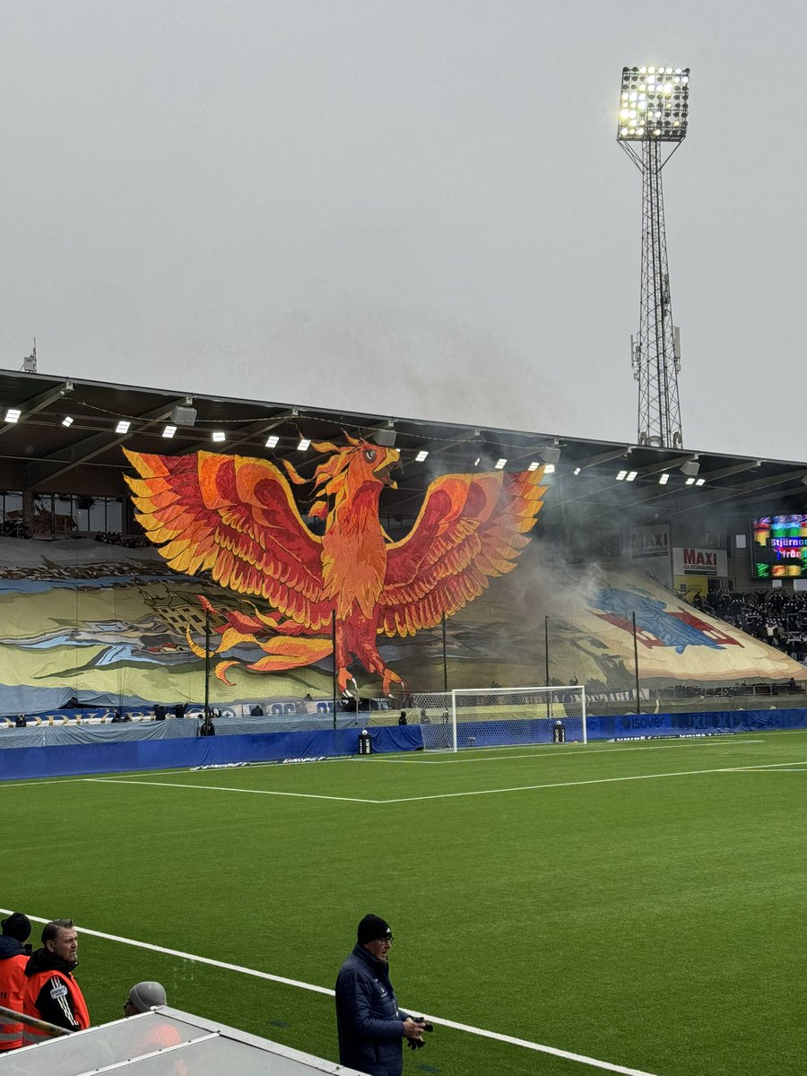 Hey <a href="/Arsenal/">Arsenal</a> , if you need inspiration how a tifo can be, pls visit <a href="/ifknorrkoping/">IFK Norrköping</a> . Have a nice day!