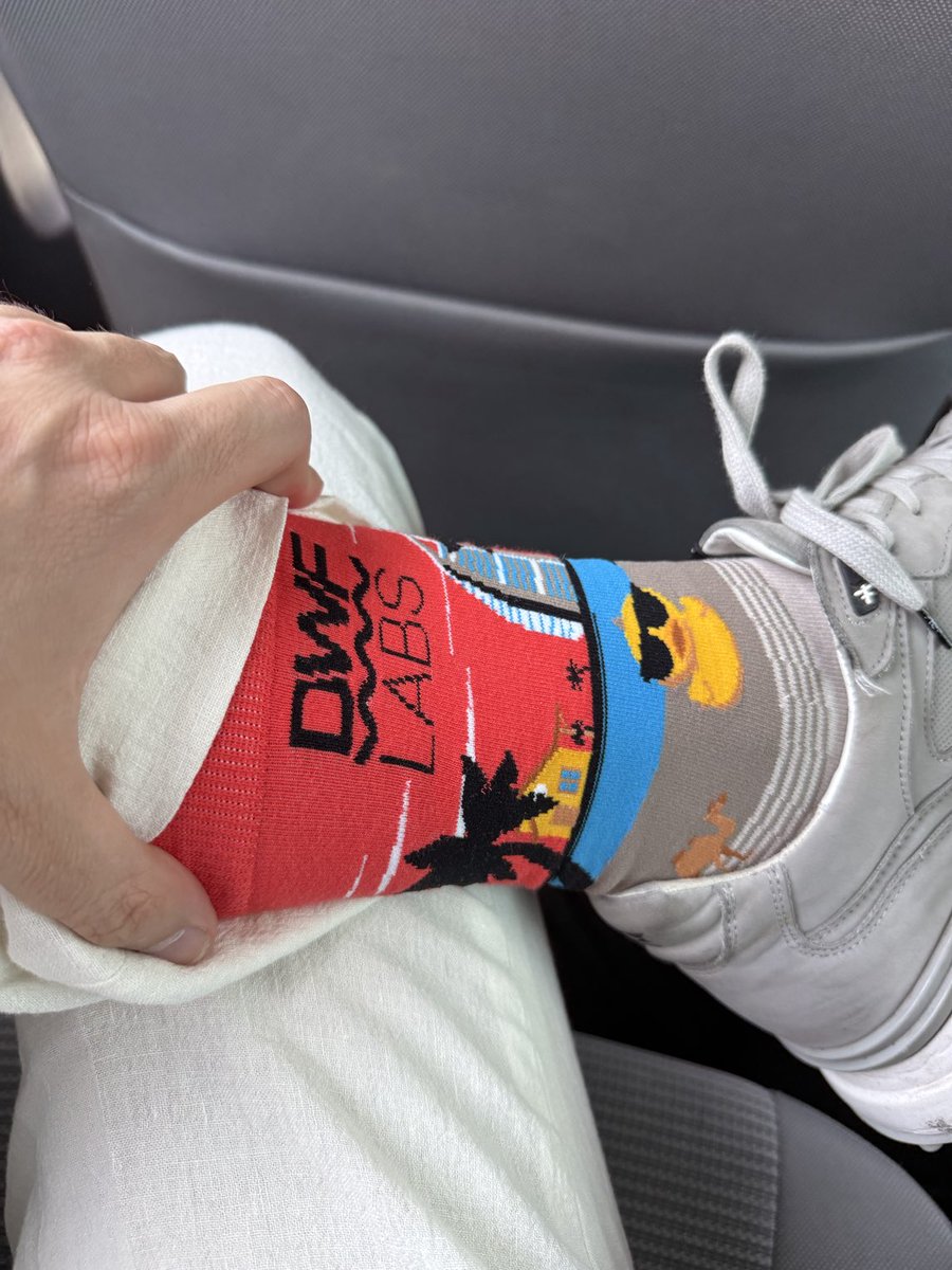 Yes, I am gonna wear those during my panel today. ⁦<a href="/DWFLabs/">DWF Labs</a>⁩ has the most amazing swag in the industry.

And lemme tell ya, they can really throw a party