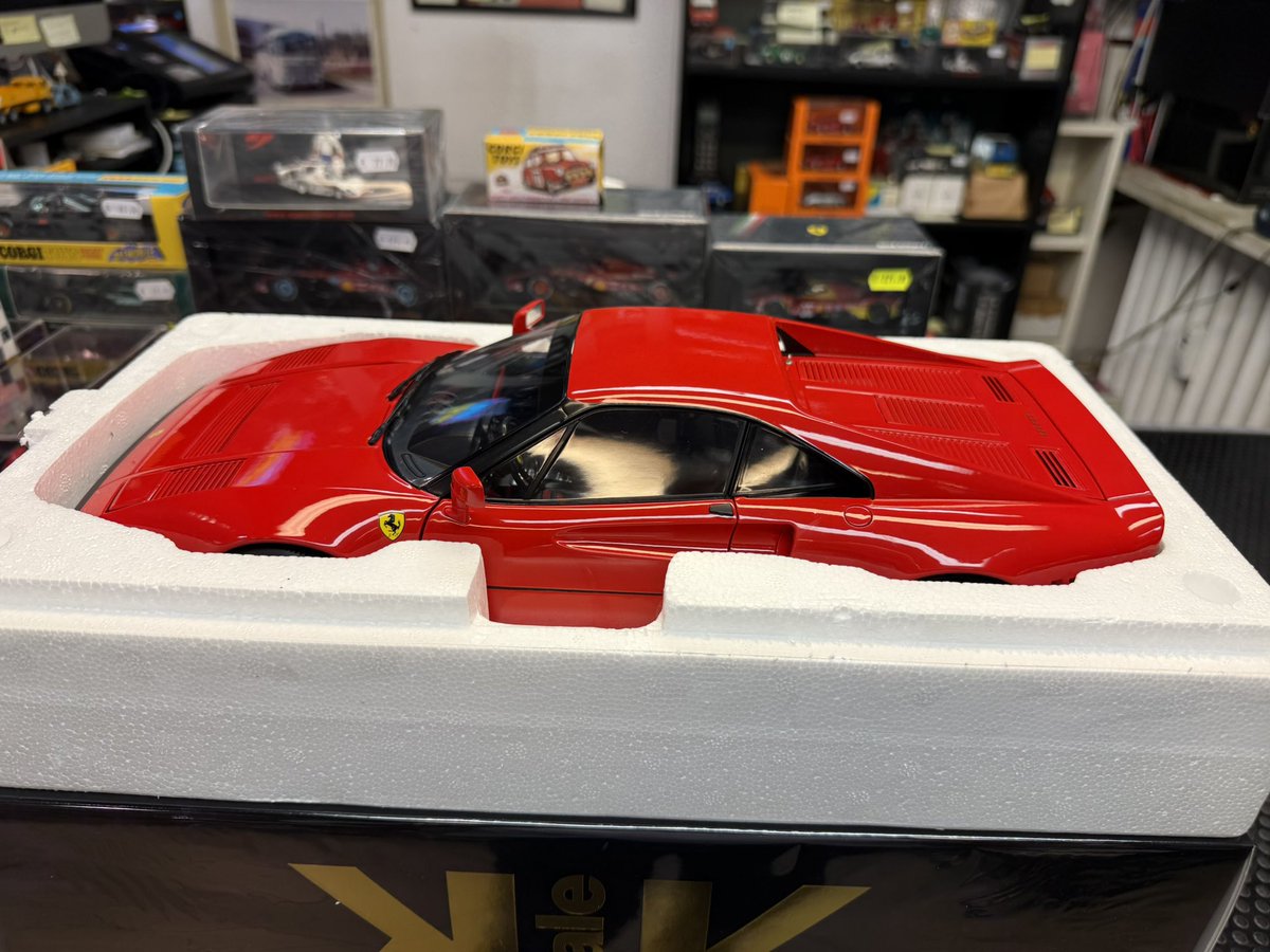 cars_tiny's tweet photo. Ferrari 288 GTO 1984 KK Scala 1:12 #tinycars #ferrari #ferrari288gto #ferrarimodel #scalemodel #scala112 #kk #diecast https://t.co/WxajkUBaZy