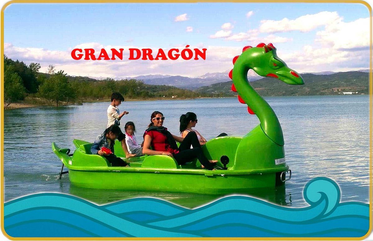 RotecsaLaNoria's tweet photo. ¡El Hidropedal Gran Dragón de La Noria! ya está aquí  y ¡ahora es más grande que nunca!
Disfruta de una aventura inolvidable en nuestro increíble Gran Dragón, ahora con 5 plazas para que nadie se quede en tierra. 
Para más información escríbenos a info@lanoria.net 
 #pedalboat https://t.co/w1UOXLP8Ug