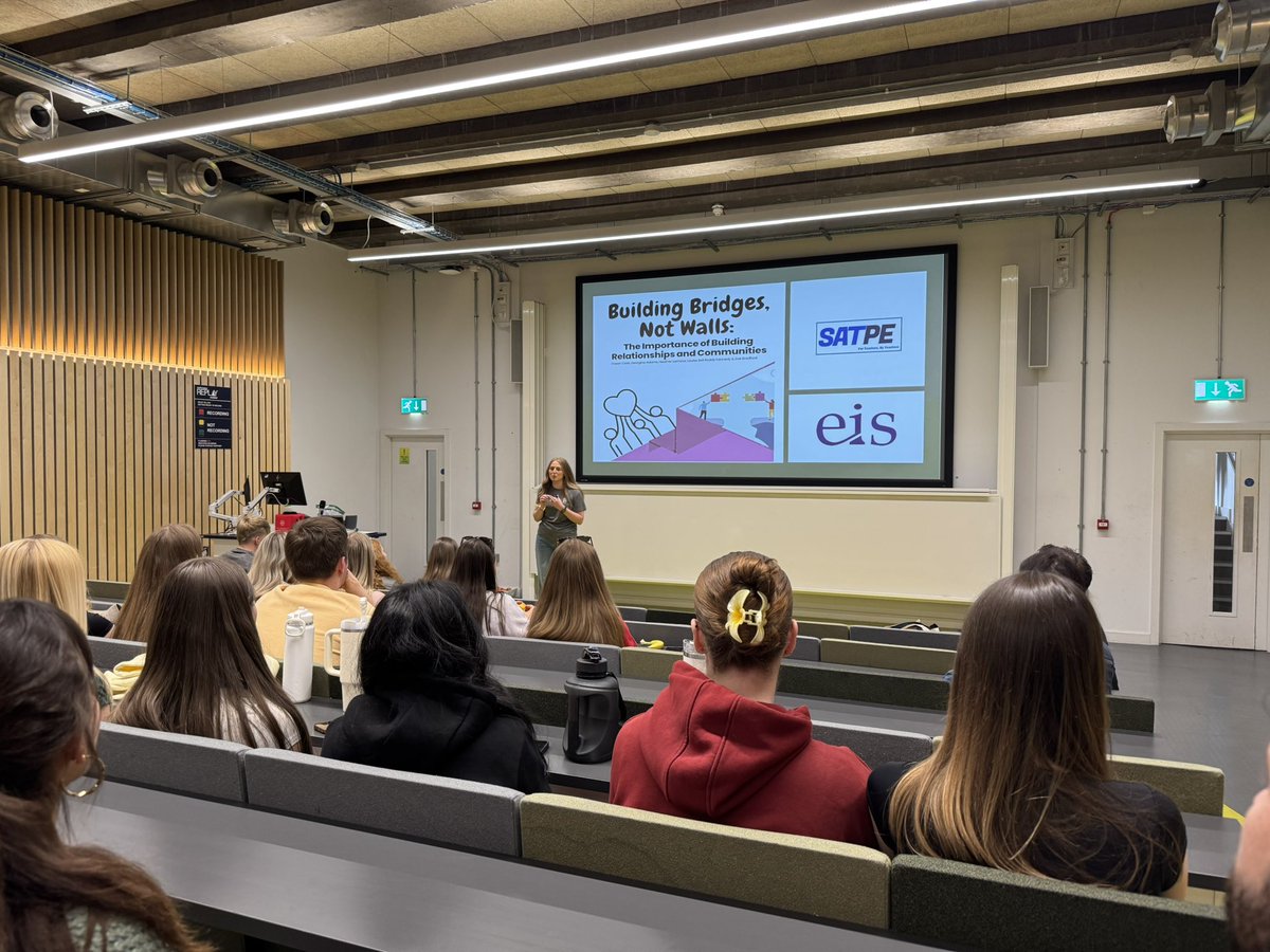 ColBrough's tweet image. And we’re off …  a range of presenter’s on this year’s @UoE_PE 4th year dissertation conference @EdinburghUni @MorayHouse 4th and 3rd year student looking at building educational bridges