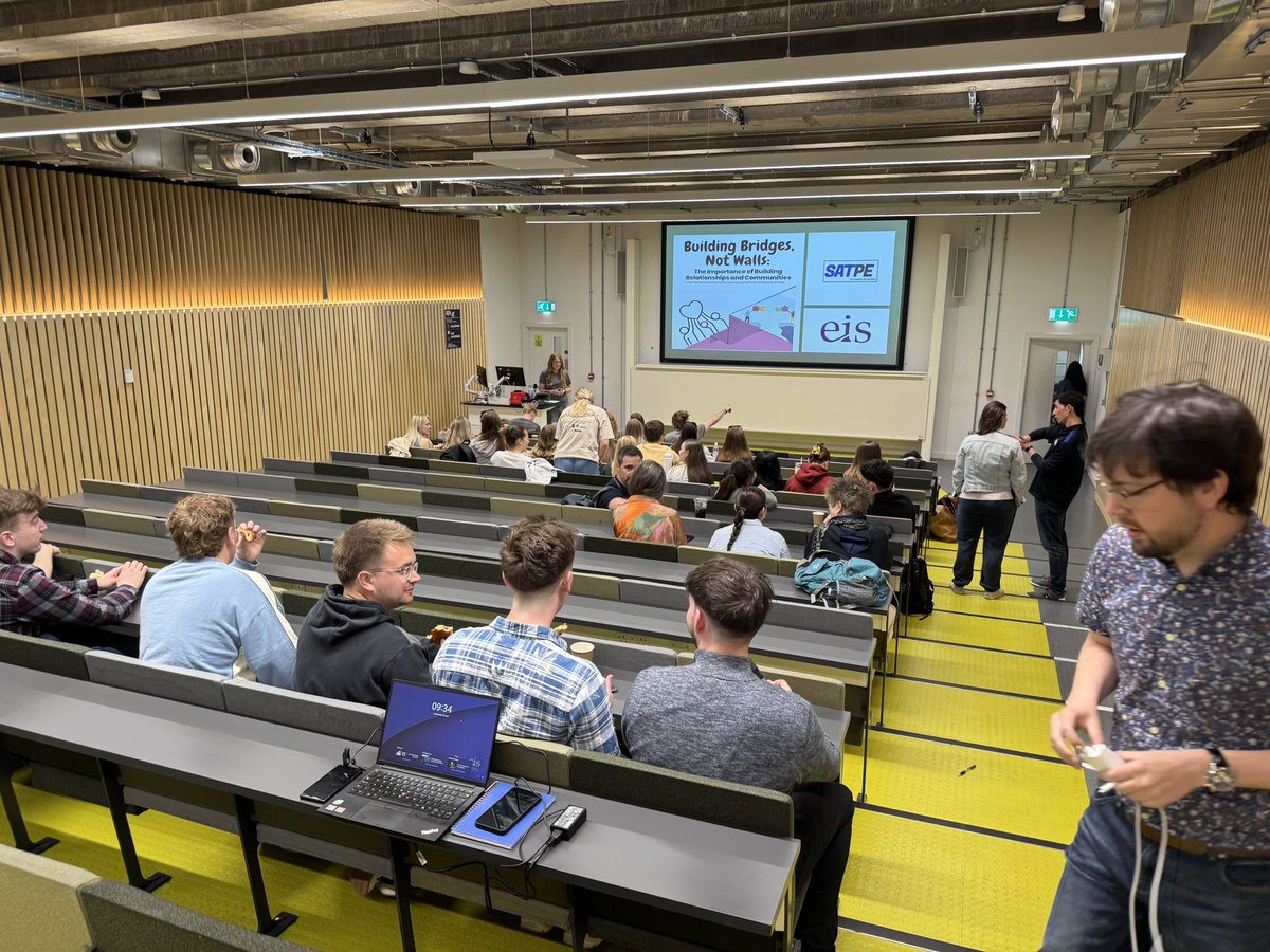 ColBrough's tweet image. And we’re off …  a range of presenter’s on this year’s @UoE_PE 4th year dissertation conference @EdinburghUni @MorayHouse 4th and 3rd year student looking at building educational bridges