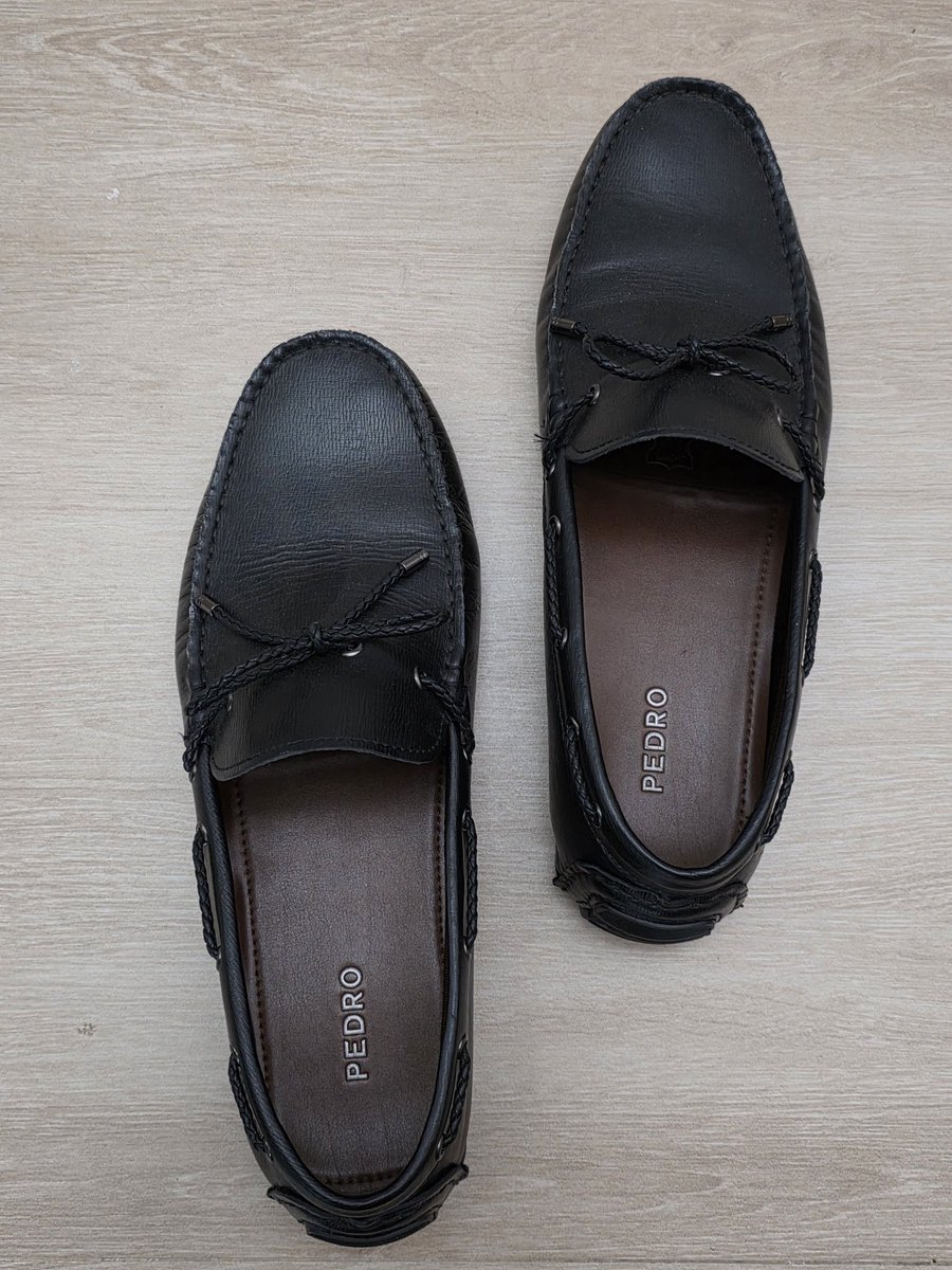 apisindica's tweet photo. Want to sell. Pedro shoes in excellent condition, black, 43, barely used. DM me for more info and pic.

Dijual sepatu Pedro hitam ukuran 43 dalam kondisi sangat baik. Jarang dipakai.

#sell #shoes #dijual #sepatu https://t.co/0aveF5GQG3