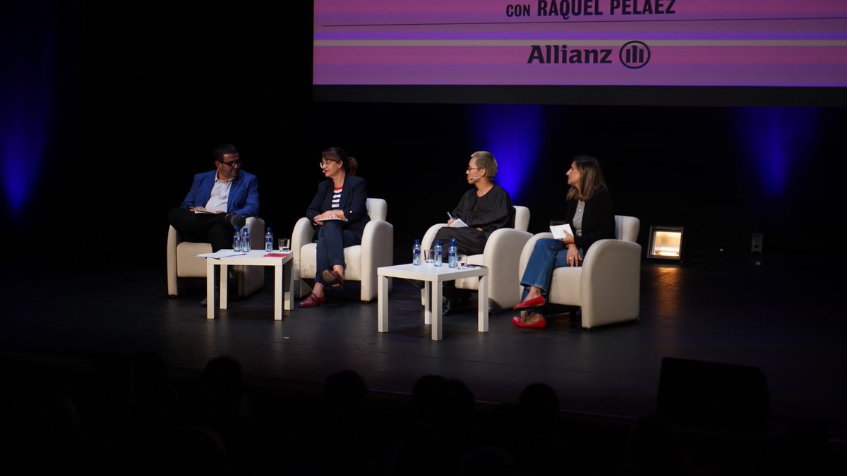 ¿Y si la moda no fuera frívola, sino profundamente política? 👗

<a href="/hexisfilo/">JLMP</a>: “La fascinación por la moda está en la no-diferenciación de los cuerpos. La moda es un elemento democratizador.”

🎥 acortar.link/9xhW27