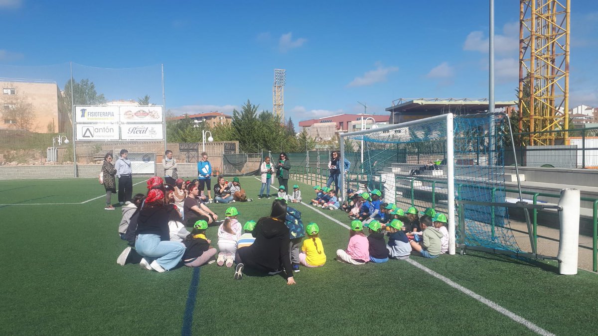 CFIE de Soria (@cfiedesoria) on Twitter photo ¡Llegó el gran día! Los 10 CRA de la provincia de Soria celebran su IV Encuentro Intercras
<a href="/CraJalon/">CRA El Jalón</a>
<a href="/cra_sur/">Colegio Pinares Sur</a>
<a href="/craelvallesoria/">CRA El Valle</a>
@CraTierrasAltas
<a href="/cracamposgomara/">C.R.A. Campos de Gómara</a>
#CRALaRibera #CRAPinaresAltos #CRARíoIzana #CRATierrasdeBerlanga #IVEncuentroInterCRAS
<a href="/educacyl/">Educación JCyL</a> #FormaciónCyL ¡Llegó el gran día! Los 10 CRA de la provincia de Soria celebran su IV Encuentro Intercras
<a href="/CraJalon/">CRA El Jalón</a>
<a href="/cra_sur/">Colegio Pinares Sur</a>
<a href="/craelvallesoria/">CRA El Valle</a>
@CraTierrasAltas
<a href="/cracamposgomara/">C.R.A. Campos de Gómara</a>
#CRALaRibera #CRAPinaresAltos #CRARíoIzana #CRATierrasdeBerlanga #IVEncuentroInterCRAS
<a href="/educacyl/">Educación JCyL</a> #FormaciónCyL