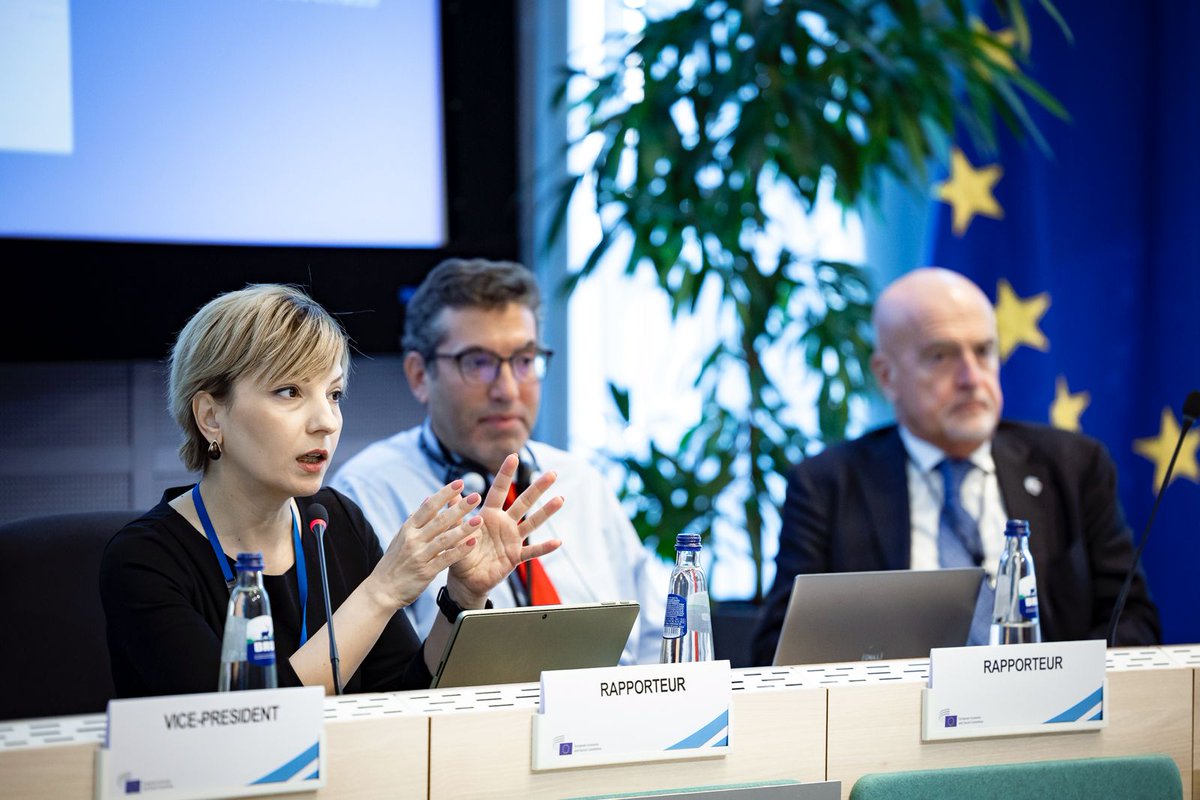 Civil Society Organisations' Group of the EESC (@csogroupeesc) on Twitter photo We need a different approach to EU budget governance. Next #MFF must strengthen EU's role as guardian of democracy through a robust "Democracy Shield" framework supporting civil society/independent media/democratic institutions <a href="/ElenaCalistru/">Elena Calistru</a> #EESCPlenary🔎europa.eu/!tN4gQ9 We need a different approach to EU budget governance. Next #MFF must strengthen EU's role as guardian of democracy through a robust "Democracy Shield" framework supporting civil society/independent media/democratic institutions <a href="/ElenaCalistru/">Elena Calistru</a> #EESCPlenary🔎europa.eu/!tN4gQ9