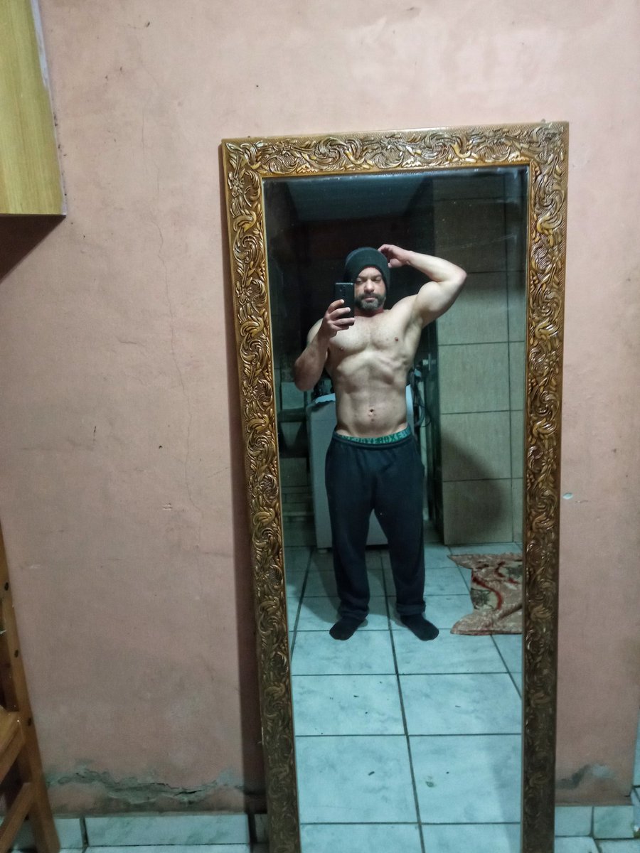 Robenzeta_'s tweet photo. Transmutação em andamento...

#Fitness #Motivation #Treino #ShapePerfeito #VidaSaudável #Musculação https://t.co/qWBQBLIcck