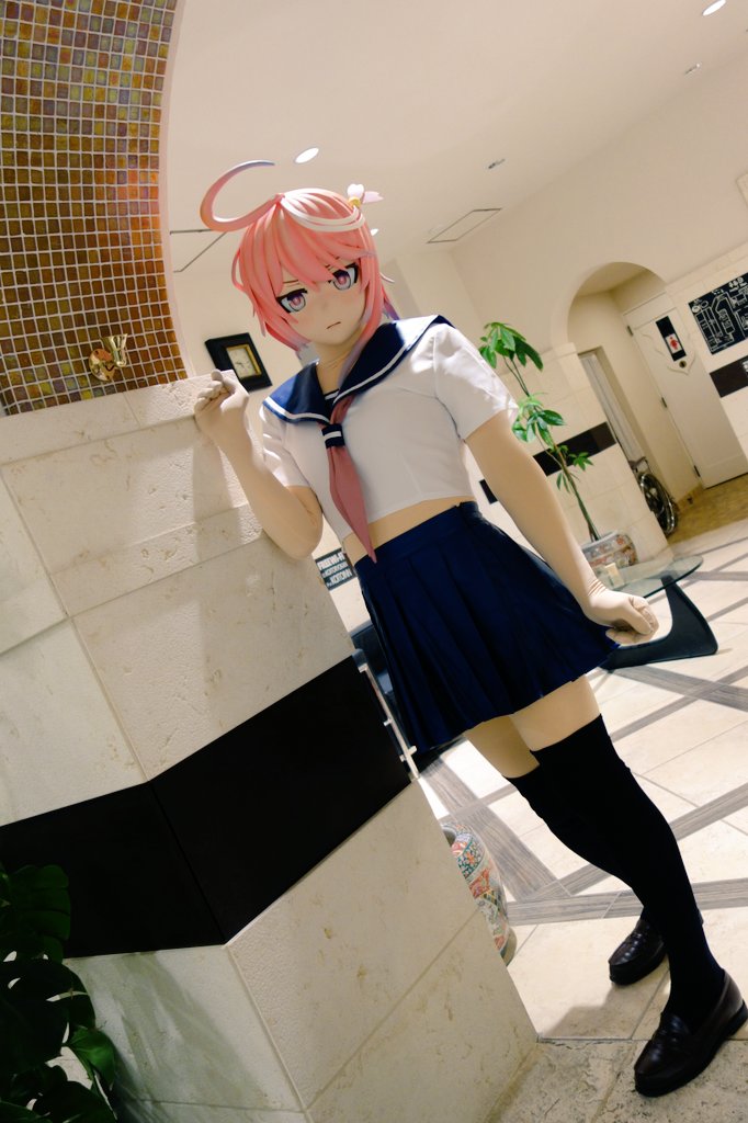 58ちゃんも撮影してもらえましたー。
スカートないと表で撮影は厳しいかと思い履いてます。