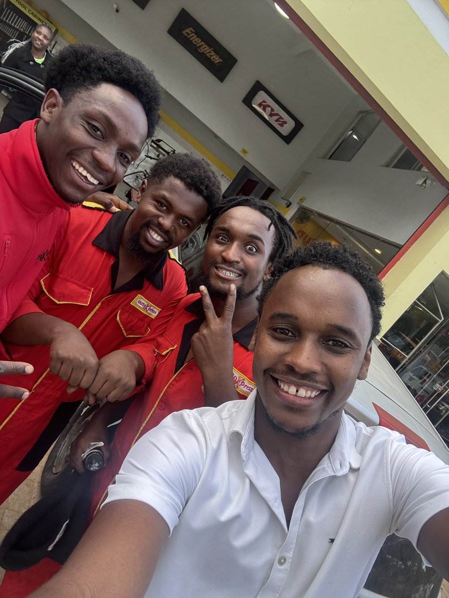 Met some very good hearted chaps hapa <a href="/AutoxpressKenya/">AutoXpress Kenya</a> Nanyuki branch.