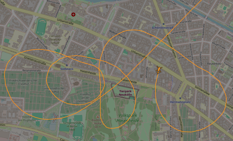 datawrangler2's tweet image. [*ALERTA -#b0105]
.
Auftaktveranstaltung am #b3004-2025:
BPOBER #Heli-Einsatz über Berlin &amp;amp; Kreuzberg.
Walpurgisnacht wird zum Walpurgistag!
Hubschrauber-Einsatz zwecks Aufklärung
#BPol #BPOBER #Walpurgisnacht #Einsatz #Walpurgistag
https://globe.adsbexchange(dot)com/?icao=3e0a33