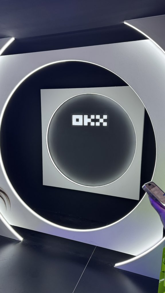 0xflow3r tweet media