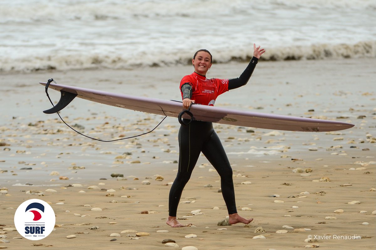 Le #surf féminin, la bonne vague à la sablaise🏄‍♀️
Le week-end dernier, à l'Ile d'Oléron, la Sablaise Canelle Lebreton s'est imposée en finale d'étape de l'Open de France de #longboard
Bravo Canelle et à bientôt sur nos spots sablais !