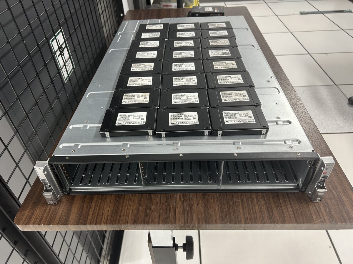 Need big storage? Virtuo can help your project grow. 🚀

Reach out to our sales team at sales@virtuo.host 💼