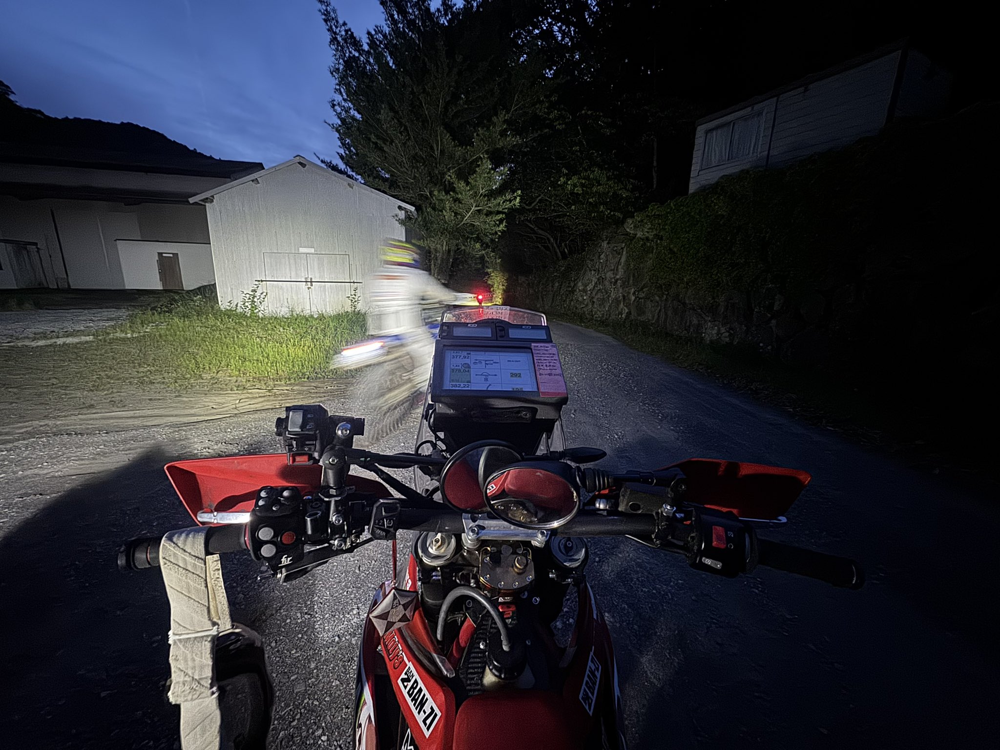 へなちょこ総帥|KTM640ADV組み立て中 (@henachoko_yzfx) / X へなちょこ総帥|KTM640ADV組み立て中 (@henachoko_yzfx) / X
