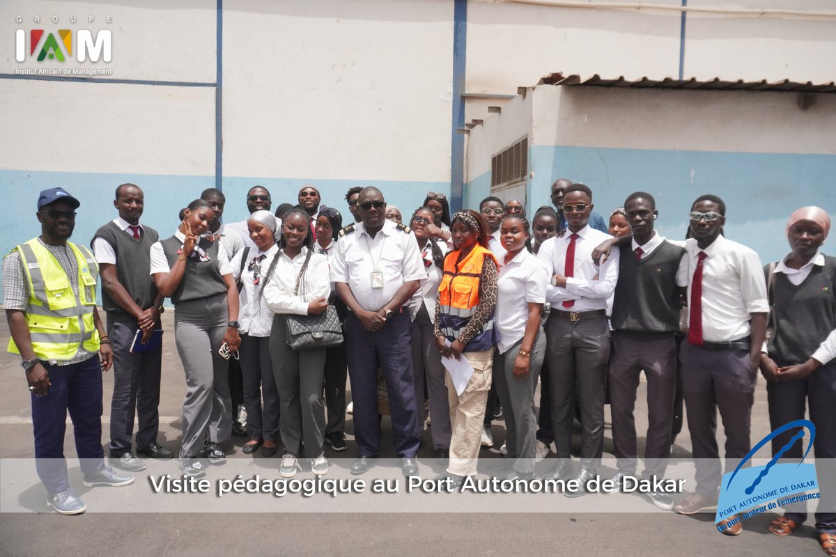 GroupeIAM's tweet image. đą Ce 24 avril, nos Ă©tudiants ont visitĂ© le Port Autonome de Dakar pour une immersion terrain.
Merci à M. Tamba, M. Gueye et le Capitaine Seck pour leur accueil et leurs échanges inspirants !
#GroupeIAM #VisitePédagogique #PortDeDakar