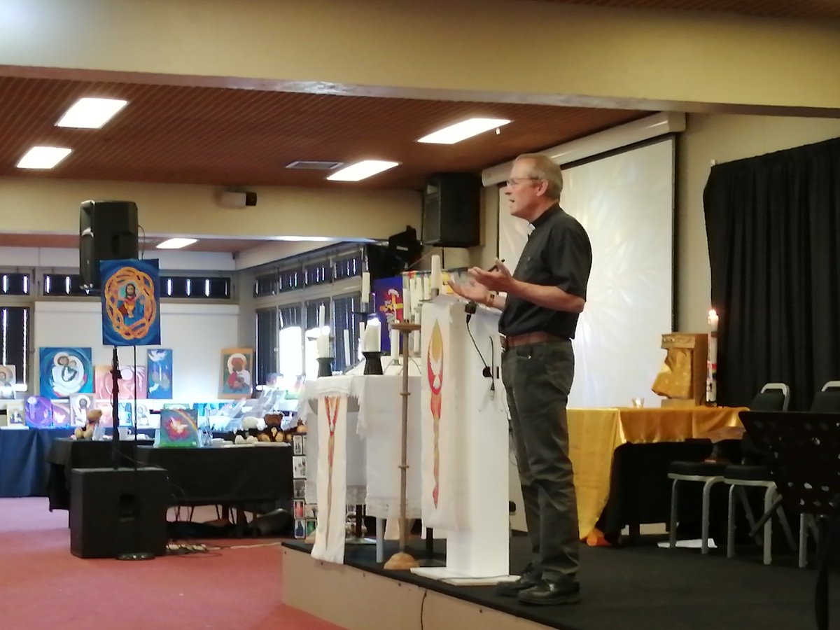 This morning our keynote speaker Steve Benford is starting by reflecting on the beauty of holiness and the holiness of beauty. #OFMonsite2025 #PilgrimPeople
