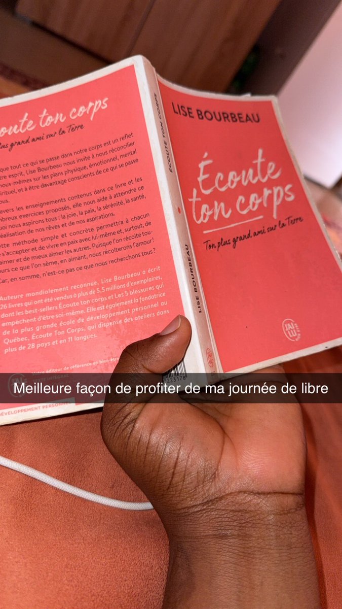 Mon livre du mois❤️‍🔥
Et toi qu’est ce que tu lis ce moi!?😊