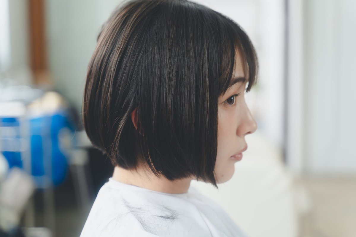 Hiroe_igeta23's tweet photo. ショートヘアになりました！！！
ずっとロングで仕事をしてきましたが、
ばっさり！！
思ったより軽く、気分も晴れて気に入ってます☺️
ぜひニューイゲタもよろしくお願いします♡

@MORE_magazine さんに密着していただいたのでそちらの記事もご覧ください！ https://t.co/1WtUwVCjjD