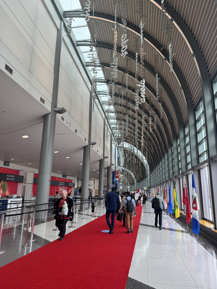 Esam ieradušies Kanādā 🇨🇦
No 29. aprīļa līdz 1.maijam Toronto norisinās nozīmīga starptautiska pārtikas un dzērienu tirdzniecības izstāde SIAL Canada 2025, kas ir lielākā pārtikas inovāciju izstāde Ziemeļamerikā, kas pulcē izstādes dalībniekus un apmeklētājus no visas pasaules.