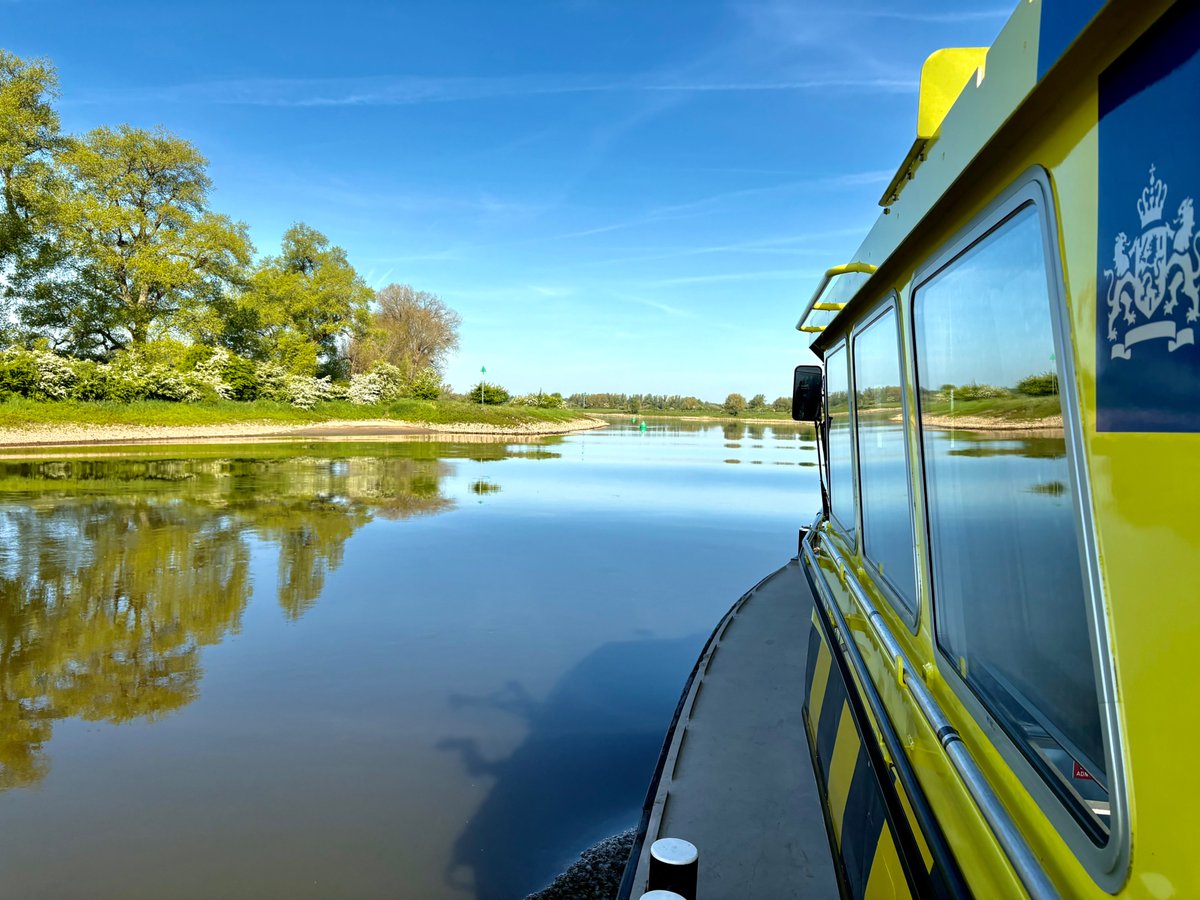 Iemand moet het doen.. Prachtig weer, reguliere Patrouillevaart, o.a. Toezicht en vaststellen van de minst gepeilde dieptes.