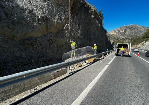 Hoy, en #CMin, autorizamos licitar por 98,5 M€ tres contratos para conservar 376 km de carreteras en Alicante, Tarragona y Murcia.
Por ejemplo, la:
✅N-332 entre El Campello y Els Poblets. 
✅AP-7 Oliva-El Campello y Salou-Castellón.
✅A-30 entre Ricote y el aeropuerto.