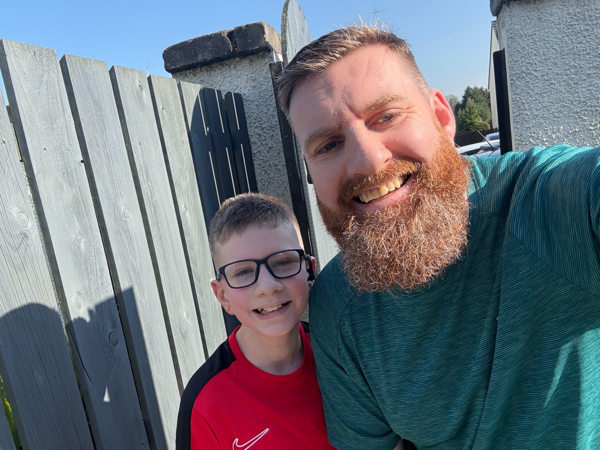 Action for Children NI (@actn4childrenni) on Twitter photo Meet Darren, a Family Support Worker at our Ballymena and Little Steps Antrim Sure Start 👋 This weekend Darren will be part of the amazing <a href="/actnforchildren/">Action for Children</a> NI team taking on <a href="/marathonbcm/">BelfastCityMarathon</a> 🏃 The money they raise will help children and families in NI > justgiving.com/team/afc-ni-fo… ❤️ Meet Darren, a Family Support Worker at our Ballymena and Little Steps Antrim Sure Start 👋 This weekend Darren will be part of the amazing <a href="/actnforchildren/">Action for Children</a> NI team taking on <a href="/marathonbcm/">BelfastCityMarathon</a> 🏃 The money they raise will help children and families in NI > justgiving.com/team/afc-ni-fo… ❤️