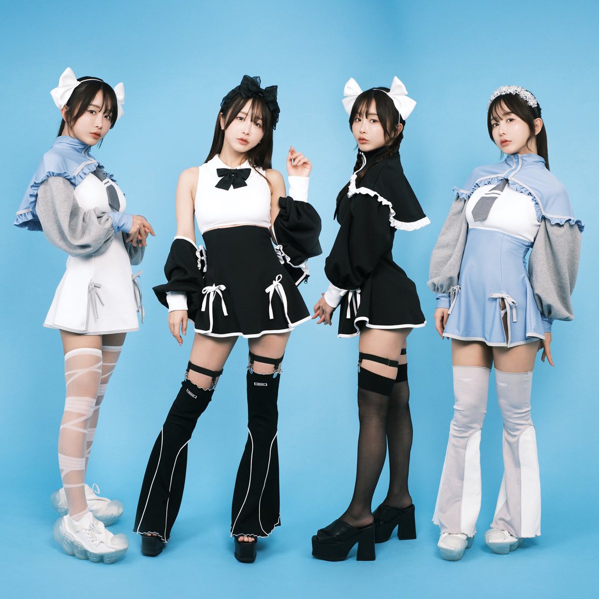 🎀🐰新作水着受注受付中🐰🎀

洋服感覚で着られる水着で体型カバーをしつつ多彩なシーン、着こなしをお楽しみいただけます！

ボトムスは深いスリットが入っているので脚長効果も◎

こちらからご予約いただけます💁‍♀️
https://t.co/WSvNalDp0X

📦7月初旬お届け
ご予約5月7日まで https://t.co/4emZdB4kb5