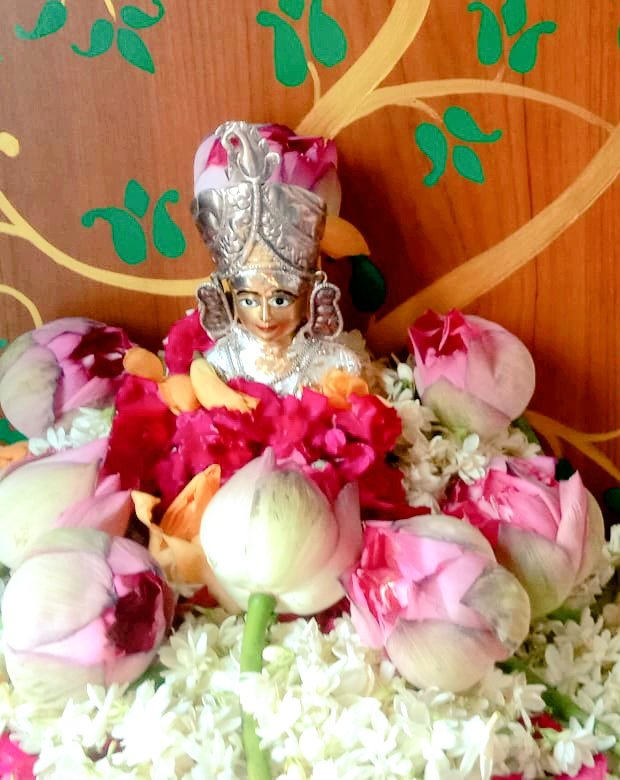 जिन चरण सेवक tweet media