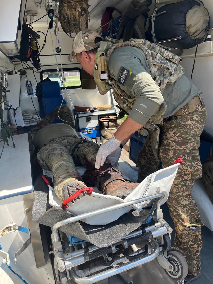 Už viac ako rok a pol sú slovenské sanitky v permanentnej službe na Ukrajine. 🇸🇰🤝🇺🇦