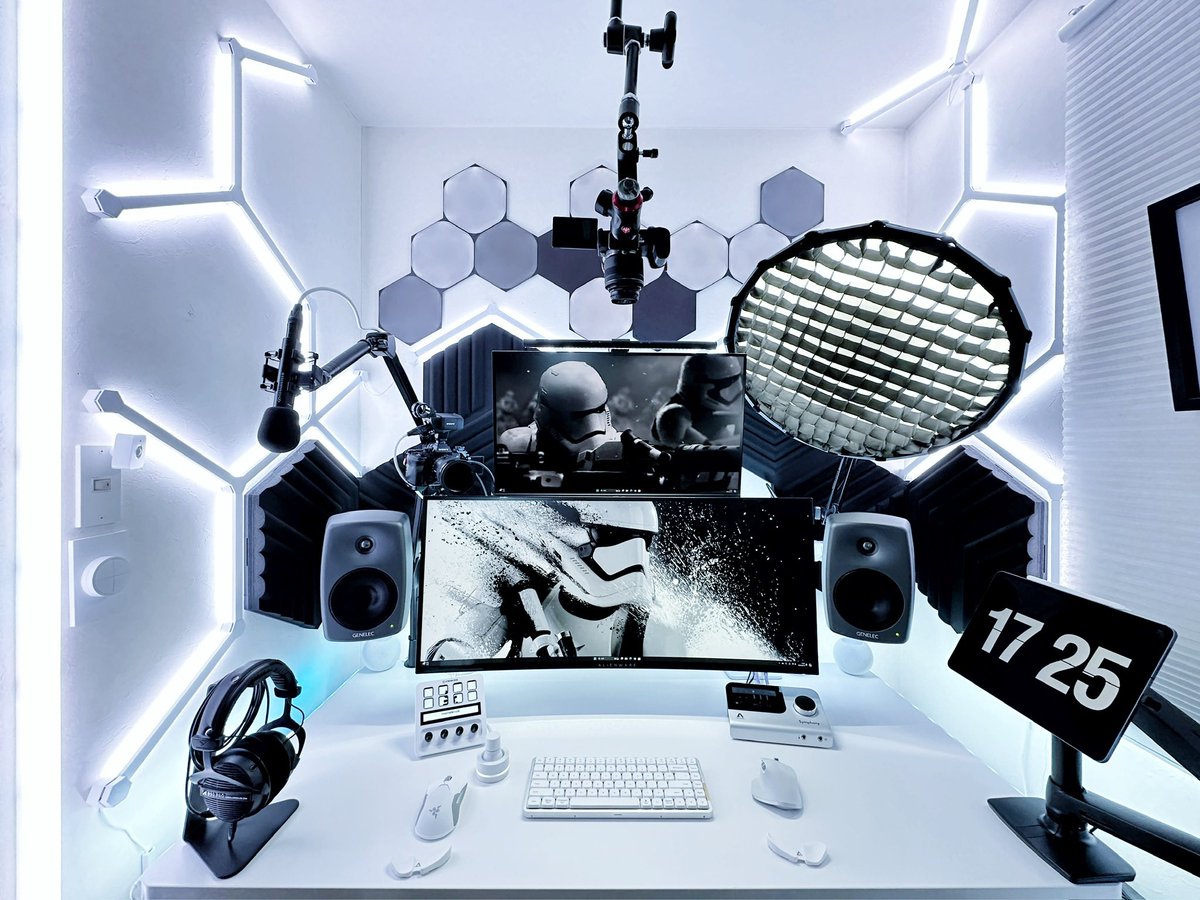 𝐎𝐕𝐑. tweet media