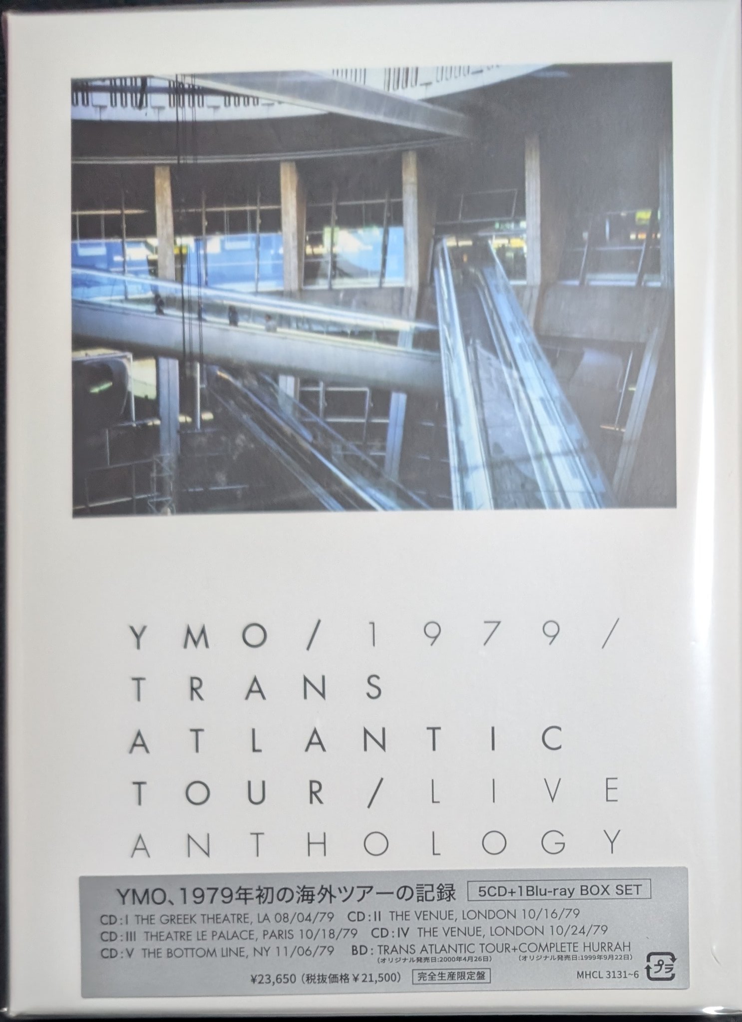新品【缶バッジ特典付】YMO 1979 TRANS ATLANTIC TOUR 缶バッジ特典付】YMO 1979 TRANS ATLANTIC TOUR 新品 特典付 YMO