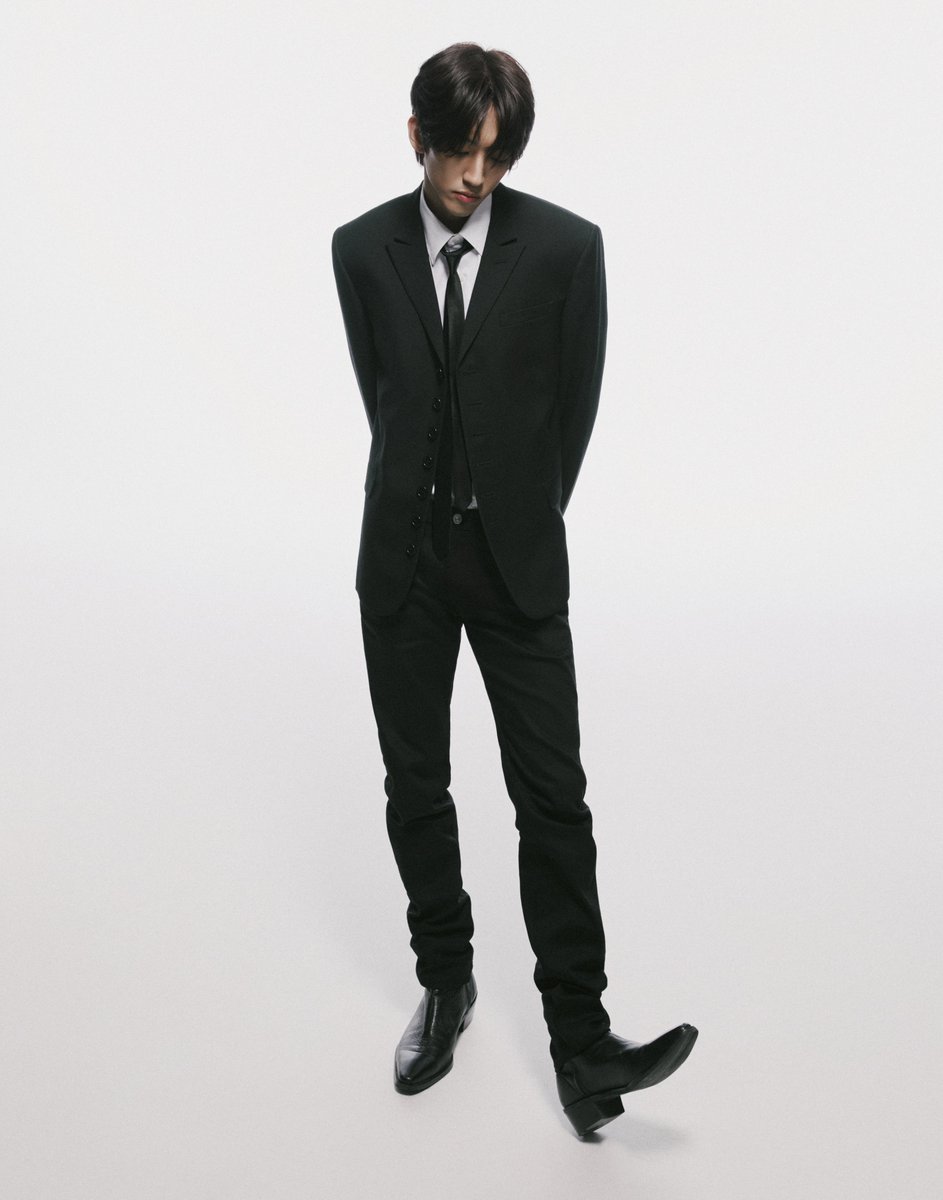 official_lsy's tweet image. ❝ 𝗟𝗘𝗘 𝗦𝗘𝗨𝗡𝗚 𝗬𝗢𝗢𝗡 ❞

𝟐𝟎𝟐𝟓 𝐍𝐞𝐰 𝐏𝐫𝐨𝐟𝐢𝐥𝐞
.
.
.
𝒂𝒏𝒅 𝒎𝒐𝒓𝒆...

#이승윤 #LEESEUNGYOON