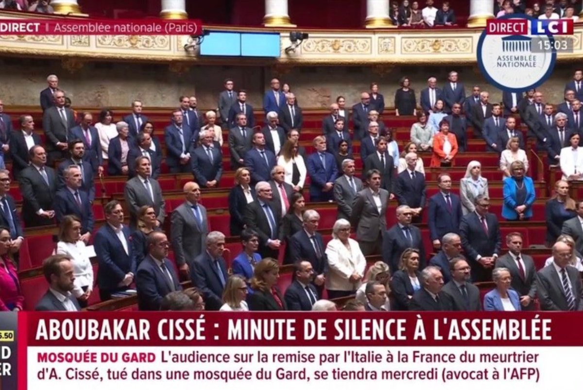 Nahël connu pour 15 inscriptions au traitement des antécédents judiciaires et 7 refus d’obtempérer.
- 1 minute de silence.
Aboubakar en situation irrégulière, n’a donc pas respecté nos lois.
-1 minute de silence.
Lola 12 ans violée, torturée, assassinée, pas de minute de silence