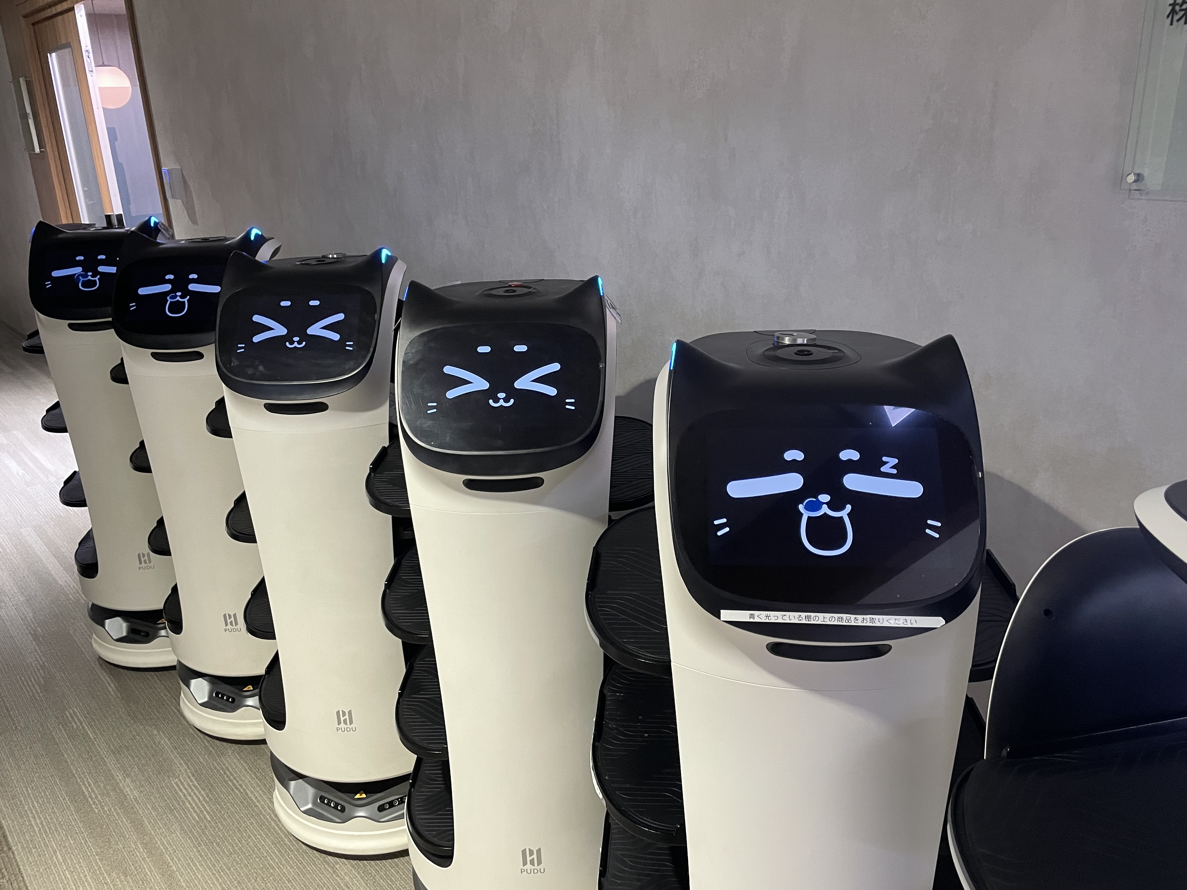 ネコ型配膳ロボットのベラボット (@DFAroboticsInc) / X