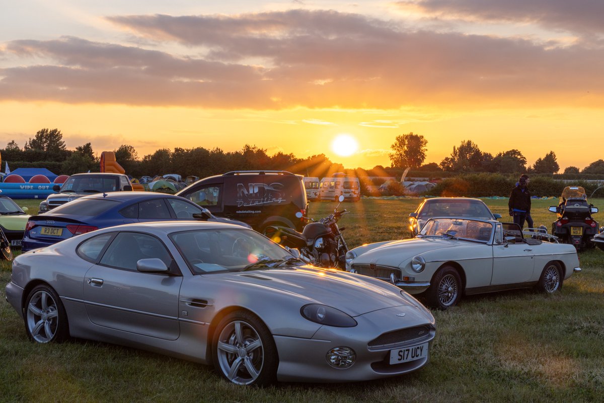 CVMen's tweet photo. Got a cool, classic, or retro ride? 🚗🏍️

Bring it along to The Gathering for our annual vehicle display!
But don’t forget—you still need a ticket! 🎟️

📅 20 - 22 June 2025 | 🌍 https://t.co/a5xEWYz8Vm
#TG25 #inafieldnearSwindon #TheGathering #MensFestival https://t.co/Uluj4ajqiw