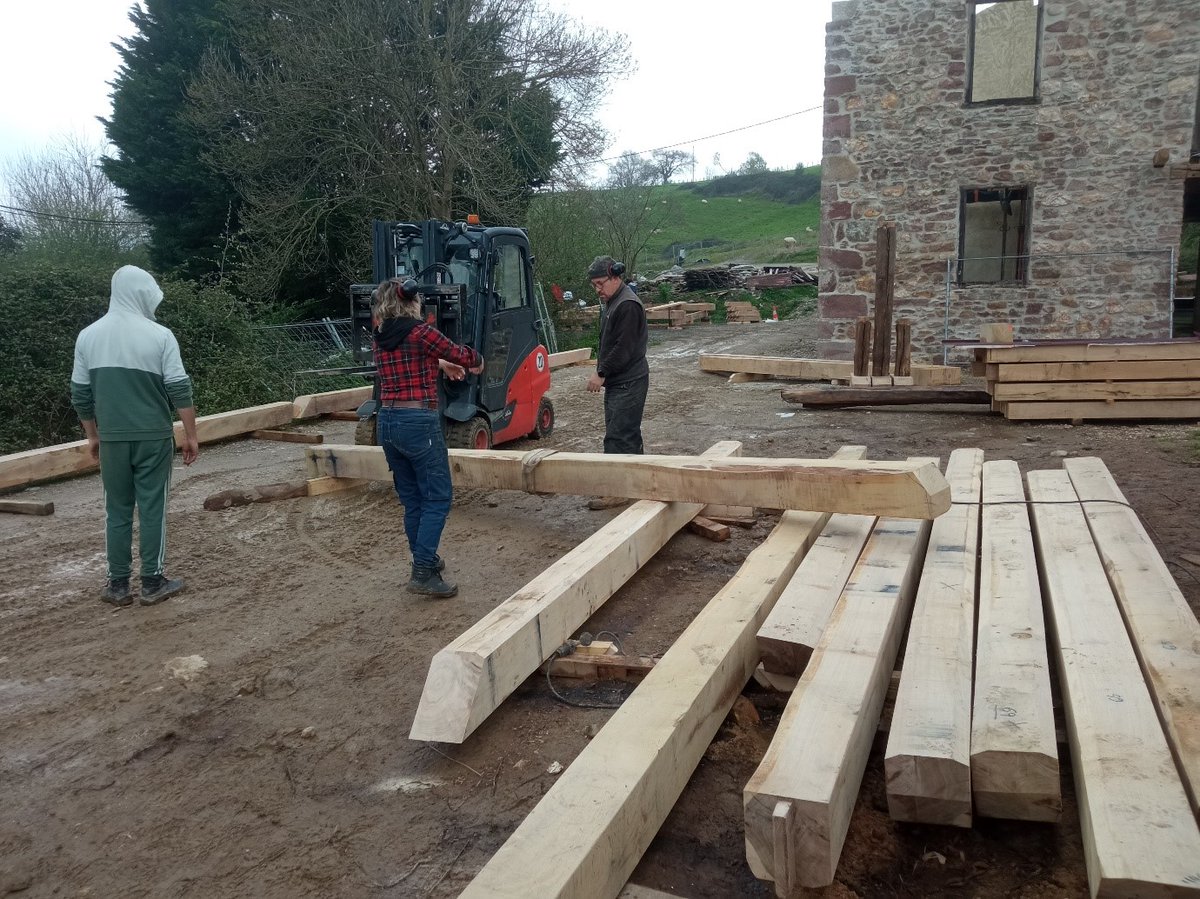CIFP BIDASOA LHII (@fpbidasoa) on Twitter photo 🟢El alumnado de <a href="/baserri_berri/">Baserriberri</a> trabajando a pie de obra 🌳<a href="/Oarsoaldea/">Oarsoaldea Garapen Agentzia</a> @Cdonibane <a href="/tknika/">Tknika</a> <a href="/Compagnons64/">Compagnons Anglet et Lons</a> <a href="/EASOIKT/">EASO Politeknikoa: IKT</a> 🌲 #POCTEFA #INTERREG #Compagnons 🟢El alumnado de <a href="/baserri_berri/">Baserriberri</a> trabajando a pie de obra 🌳<a href="/Oarsoaldea/">Oarsoaldea Garapen Agentzia</a> @Cdonibane <a href="/tknika/">Tknika</a> <a href="/Compagnons64/">Compagnons Anglet et Lons</a> <a href="/EASOIKT/">EASO Politeknikoa: IKT</a> 🌲 #POCTEFA #INTERREG #Compagnons