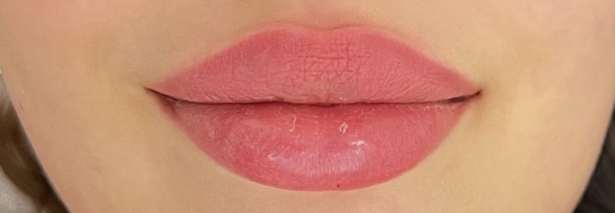 Kızlar şu ruju arıyorum. Markasını, tonunu bilen var mı? Benzeri de olabilir.