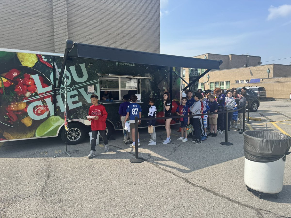 Amy Strite (@amystrite) on Twitter photo Did you know that <a href="/jcpsschoolmeals/">JCPSschoolmeals</a> has its very own food truck?! <a href="/barretjcps/">Barret TMS</a> SS LOVED getting to go to it & have a picnic today! Thanks so much! Shoutout to our amazing Nutrition Services Manager for arranging it and her team for helping it work! Teamwork! #TheBarretWay #TheHill Did you know that <a href="/jcpsschoolmeals/">JCPSschoolmeals</a> has its very own food truck?! <a href="/barretjcps/">Barret TMS</a> SS LOVED getting to go to it & have a picnic today! Thanks so much! Shoutout to our amazing Nutrition Services Manager for arranging it and her team for helping it work! Teamwork! #TheBarretWay #TheHill