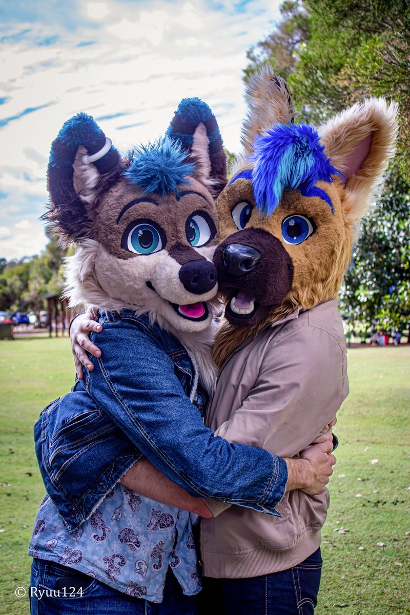 CobaltK9's tweet image. PARK MEETS WITH THESE LEGENDS~ 🤙

Cheers @SemaphoreSigFur for throwing such a great meet.

Photos by @Ryuu130