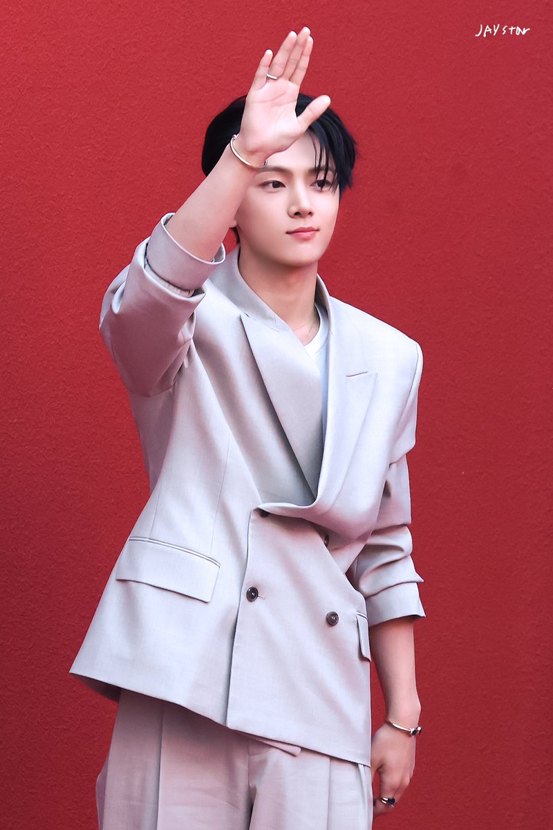 JAYStar tweet media