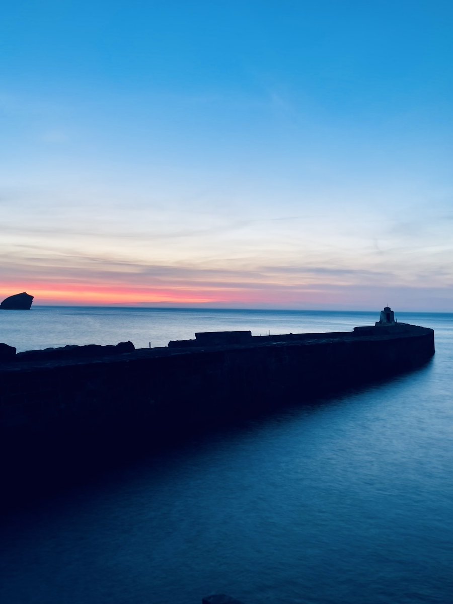 In Portreath last night for the BDMLR social. Still some light in the sky at 9:15🙌