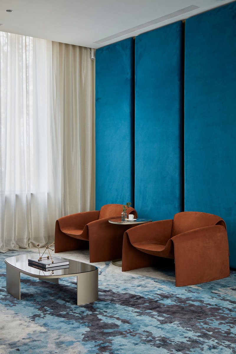 This week’s instalment of the Project of the Week series features a bold and modern home design by 2024 SBID Awards Finalist, Renata Drumond Interior Design.

Learn more about Renata Drumond Interior Design, Project Open Skies: bit.ly/4iyB5Qd