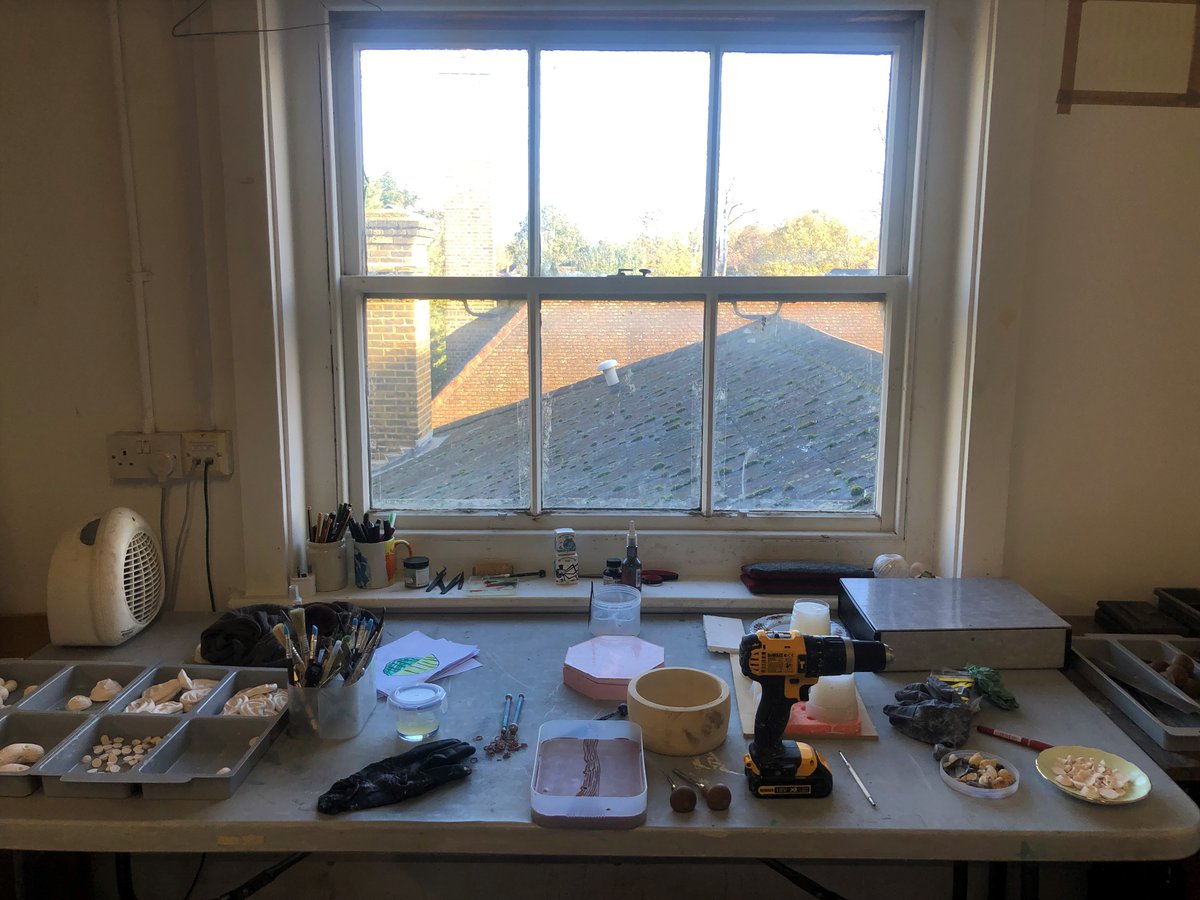 Role of Artist-in-Residence is a 1-year assignment. Successful applicant will have access to a studio and use of the facilities within the Art Depart. The post holder is expected to contribute to curriculum and co-curricular Art. For more info:
geraldmooregallery.org/blog/168-oppor…