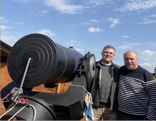 FGCcorporatiu's tweet photo. 🔭La @IAU_org bateja un asteroide amb el nom del científic català @sjribas, director del @parcastronomic del #Montsec

Descobert per l'astrònom Josep M Bosch i la seva col·laboradora Rosa M Olivera des del seu observatori a #SantaMariadeMontmagastrell

📲https://t.co/S5D5kFIj2b https://t.co/ZPAaviYMzI