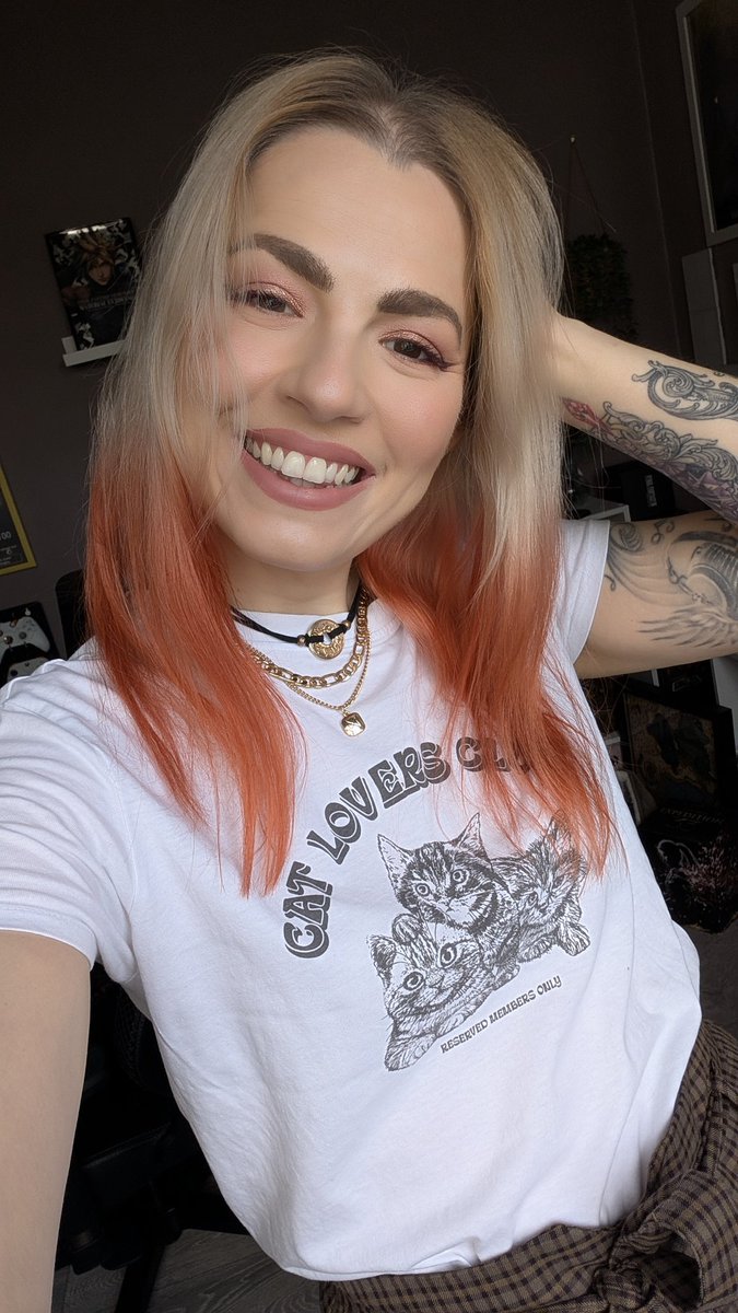 Who else is part of the cat lovers club?